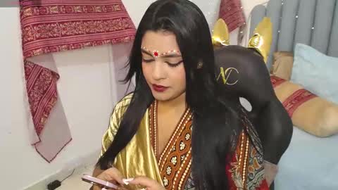 Laskhmirani online show from 10/14/25, 11:44