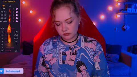 Snapshot of lala_loulou chatting on 12/25/24, 08:07 Nicky online show from 12/25/24, 08:07