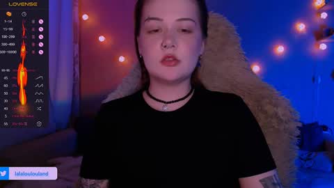 Snapshot of lala_loulou chatting on 03/07/25, 07:49 Nicky online show from 03/07/25, 07:49