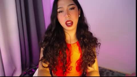 luna  online show from 09/18/25, 12:40