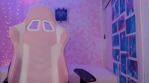 lala Moon online show from 01/06/26, 12:31