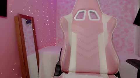 lala Moon online show from 01/09/26, 01:03