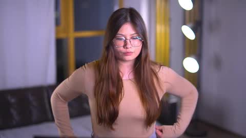 Snapshot of lali_tali chatting on 10/27/25, 04:22 Lilium like a flower online show from 10/27/25, 04:22