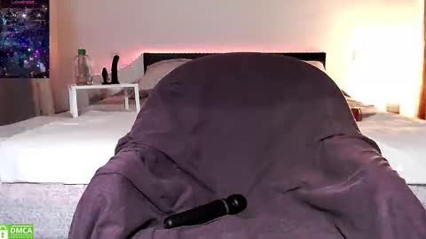 Lola online show from 03/18/26, 07:28