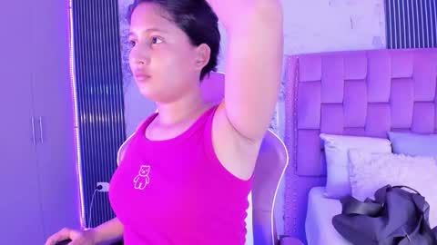 Laura online show from 10/03/25, 12:24