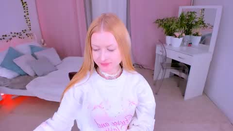 Laly online show from 03/08/25, 11:37