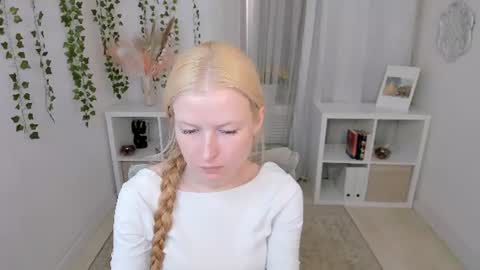 Laly online show from 07/24/26, 07:50