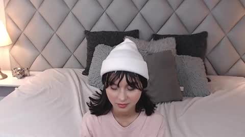 Laly Castro online show from 02/05/25, 08:04