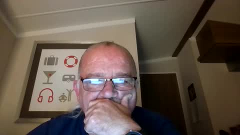 Snapshot of lamabama chatting on 09/15/25, 09:48 lamabama online show from 09/15/25, 09:48