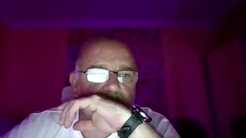 Snapshot of lamabama chatting on 10/05/25, 10:40 lamabama online show from 10/05/25, 10:40