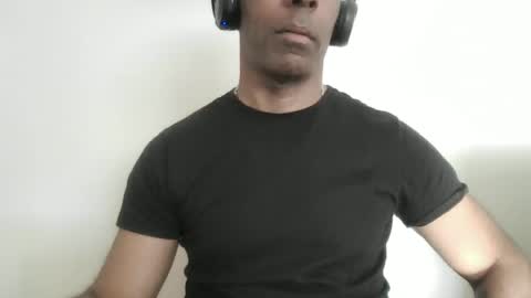 Snapshot of lamanta72hot chatting on 06/18/26, 02:21 lamanta72hot online show from 06/18/26, 02:21