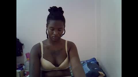 Snapshot of lamensha chatting on 10/03/25, 08:55 lamensha online show from 10/03/25, 08:55