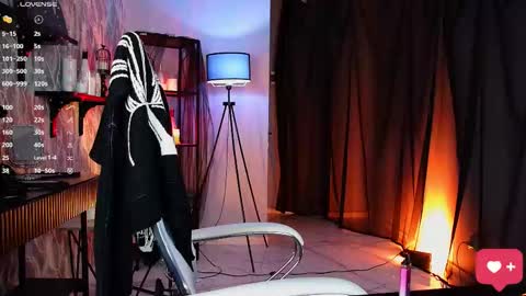 just call me Lana  and her security online show from 02/26/26, 08:35