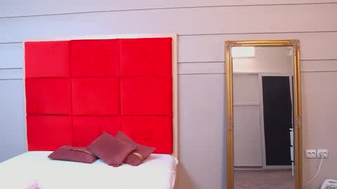 LanaBanner online show from 10/10/25, 05:17