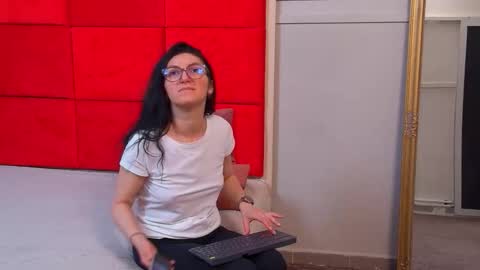 LanaBanner online show from 04/26/26, 04:21