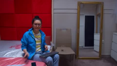 LanaBanner online show from 06/02/26, 03:08