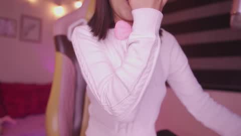 Lana online show from 11/08/25, 02:12