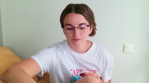 lana_gl online show from 06/24/26, 11:20
