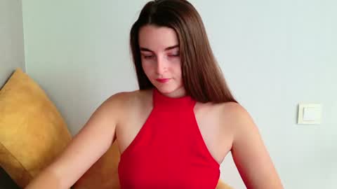 lana_gl online show from 07/06/26, 08:33