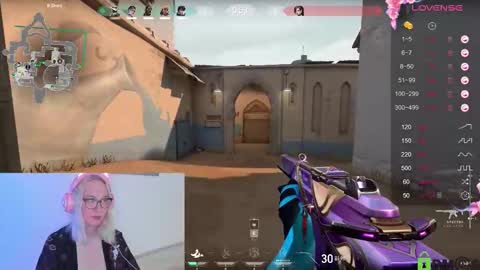 Lana online show from 10/12/25, 12:04