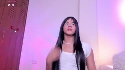 INDEPENDENT MODEL online show from 07/10/26, 12:37