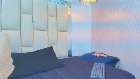 Vanessa  online show from 02/19/26, 12:12