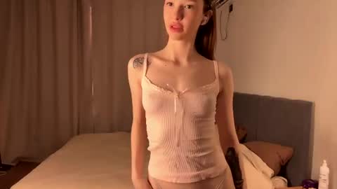 Snapshot of lana_vee chatting on 07/13/26, 04:54 Cleo online show from 07/13/26, 04:54