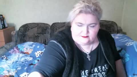 Snapshot of lanacat555 chatting on 02/11/25, 11:12 lanacat555 online show from 02/11/25, 11:12