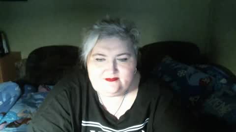 Snapshot of lanacat555 chatting on 02/13/25, 12:24 lanacat555 online show from 02/13/25, 12:24