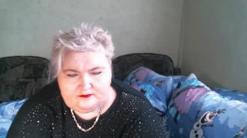 Snapshot of lanacat555 chatting on 02/17/25, 01:32 lanacat555 online show from 02/17/25, 01:32