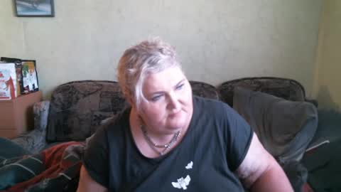 Snapshot of lanacat555 chatting on 03/09/25, 12:53 lanacat555 online show from 03/09/25, 12:53