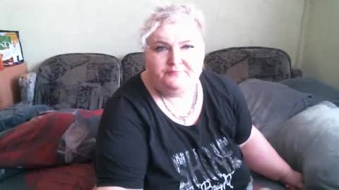 Snapshot of lanacat555 chatting on 03/11/25, 10:40 lanacat555 online show from 03/11/25, 10:40