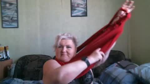 Snapshot of lanacat555 chatting on 09/16/25, 12:06 lanacat555 online show from 09/16/25, 12:06