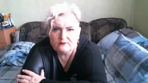 Snapshot of lanacat555 chatting on 09/19/25, 11:00 lanacat555 online show from 09/19/25, 11:00