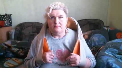 Snapshot of lanacat555 chatting on 10/13/25, 11:21 lanacat555 online show from 10/13/25, 11:21