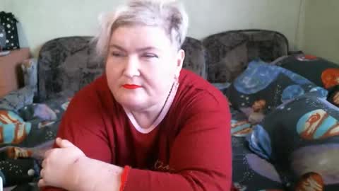 Snapshot of lanacat555 chatting on 10/19/25, 12:50 lanacat555 online show from 10/19/25, 12:50