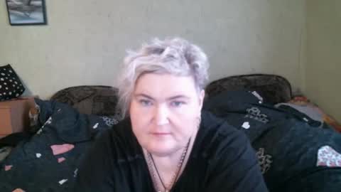 lanacat555 online show from 10/28/25, 01:25