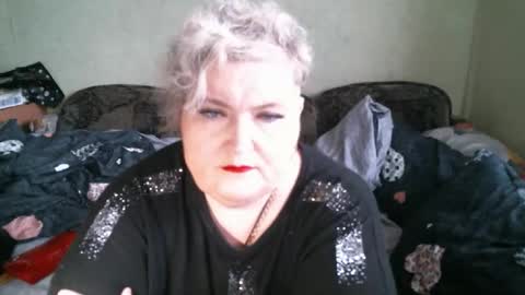 lanacat555 online show from 11/16/25, 10:54