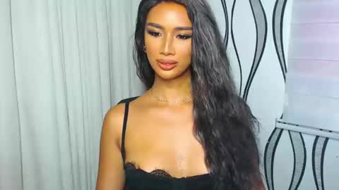 Lana online show from 01/04/25, 01:42