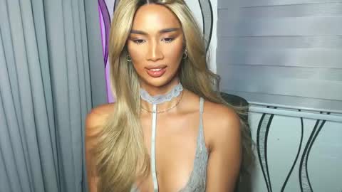 Lana online show from 02/26/25, 07:49