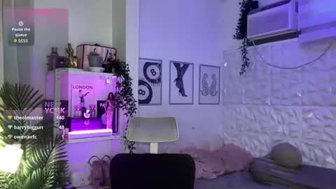 Snapshot of lanadel_hilton chatting on 07/18/26, 06:50 Lana online show from 07/18/26, 06:50