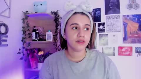 Snapshot of lanaherondale_ chatting on 09/21/25, 08:54 lanaherondale_ online show from 09/21/25, 08:54