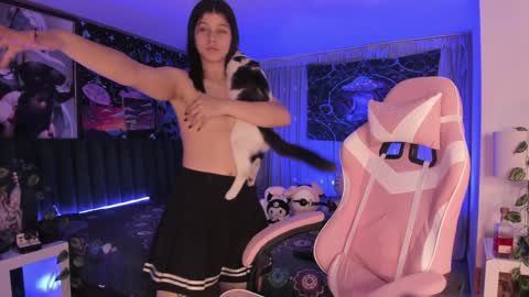 L A N A  online show from 02/08/25, 11:55