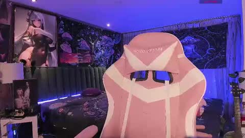 L A N A  online show from 02/09/25, 07:38