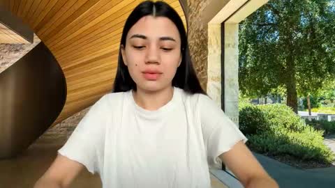 Lana online show from 09/16/25, 10:49