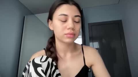 Lana online show from 11/26/25, 01:12