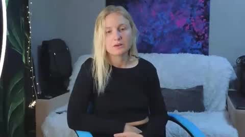 LanaviSmith online show from 11/27/25, 06:26