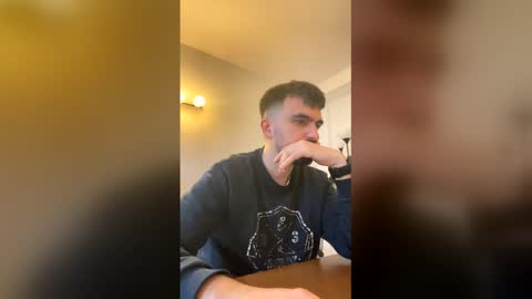 lander920612 online show from 02/16/26, 09:49