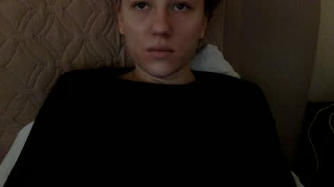 langoria online show from 12/14/25, 10:53