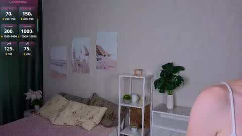Snapshot of laniehohenberger chatting on 07/10/26, 01:10 Hello everyone Im Gena online show from 07/10/26, 01:10